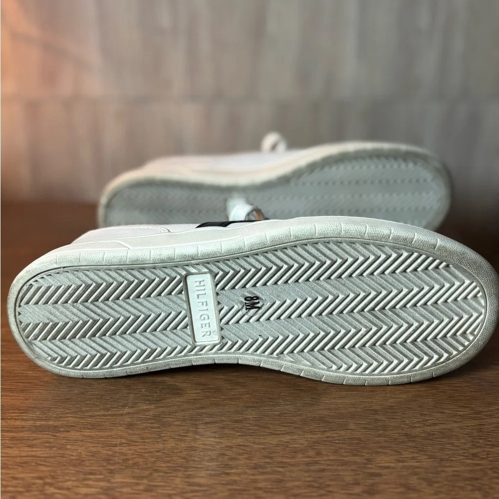 Tommy Hilfiger Classic Venus White Sneakers with Navy and Red Details Retro
